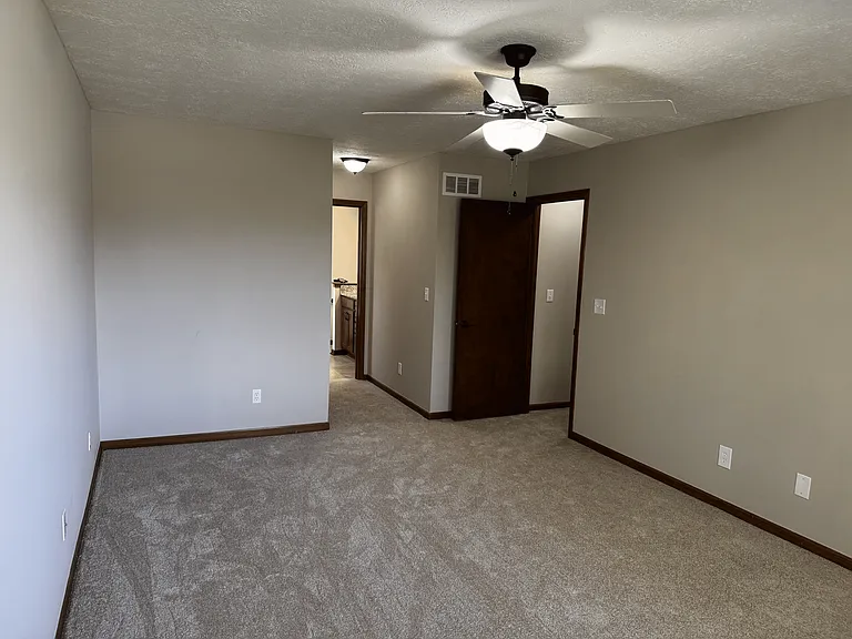 5415 Cypress Ct — Photo 13