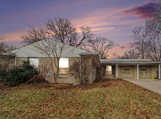 1526 Barnard Rd, Ann Arbor, MI 48103