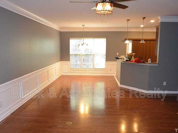 4th image of 7052 Racine Way