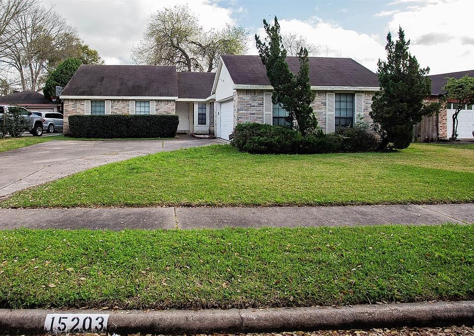 1st image of 15203 Mira Vista Dr