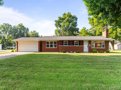 911 South St, New Athens, IL, 62264