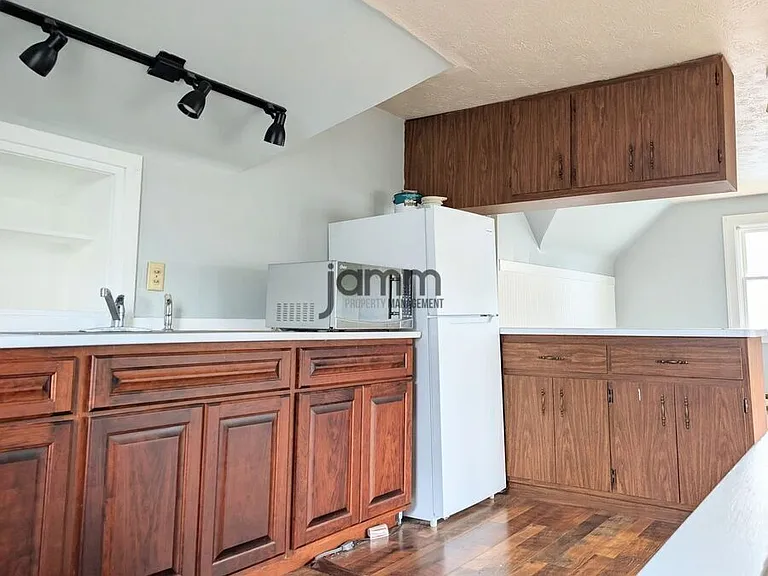 1257 W Clifton Blvd #3 — Photo 13
