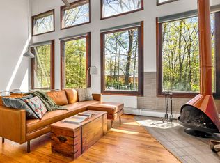 (Undisclosed Address), Saugerties, NY 12477