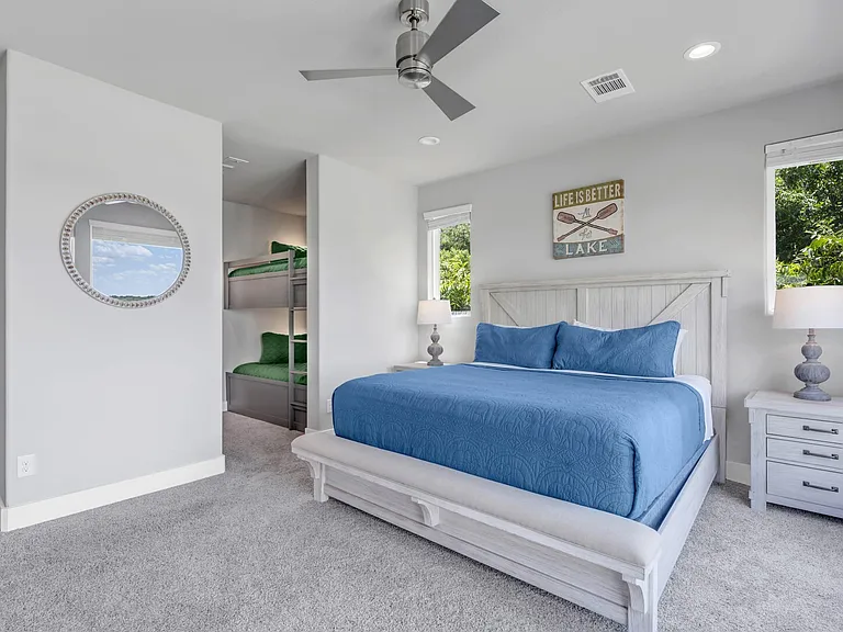 Campa Pajama Ln — Photo 43