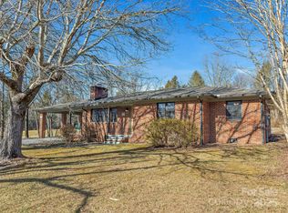 3869 Crab Creek Rd, Penrose, NC 28766