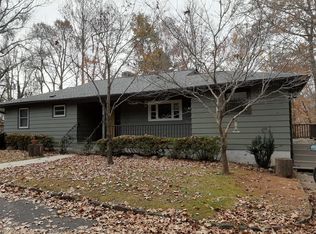 65 Bickford Ave #A, Tryon, NC 28782