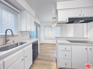 817 E Nutwood St #7, Inglewood, CA 90301