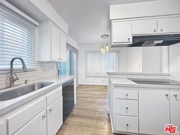 817 E Nutwood St #7, Inglewood, CA 90301