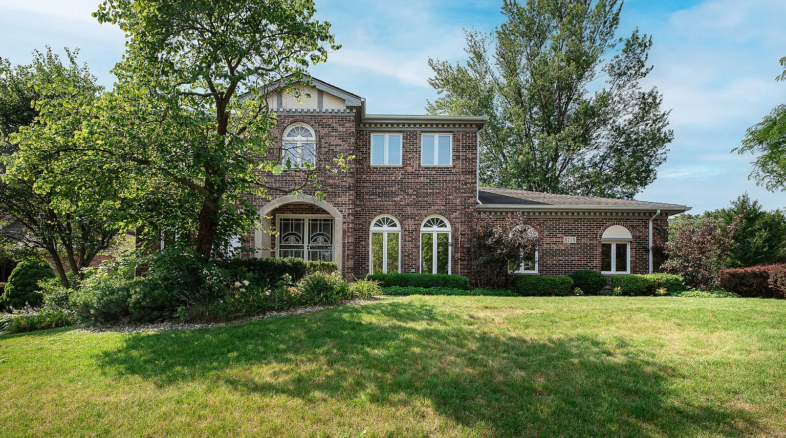 8715 Sunshine Ln photo 1