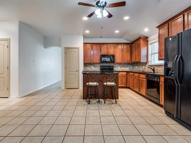 13253 Poppy Hill Ln — Photo 7