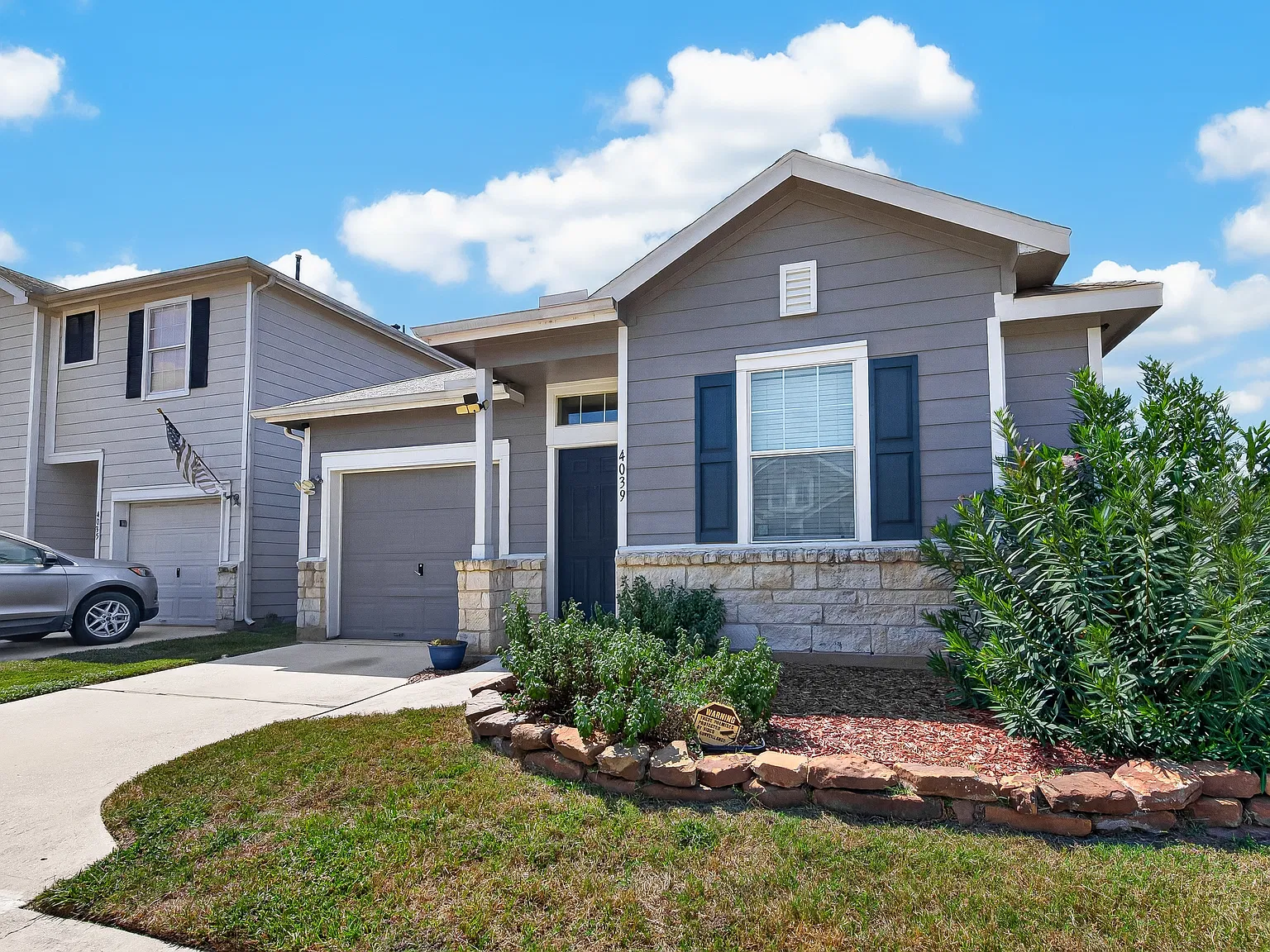 4039 Mossy Spring Lane — Photo 3