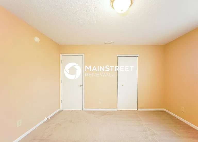 10806 Woods Dr — Photo 10