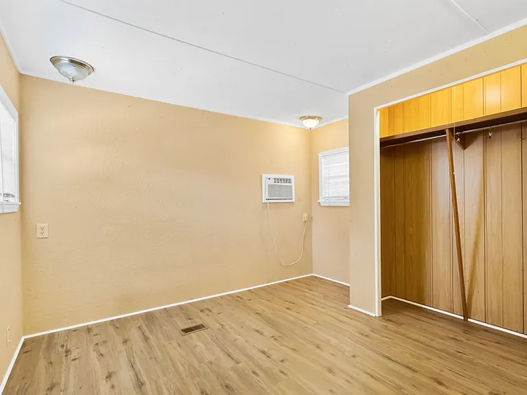 16240 San Pedro Ave #308 — Photo 9