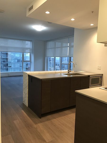 Burnaby Apartment for rent - 2 Bedrooms — photo 13