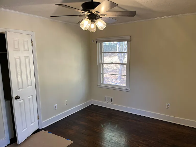 207 Skyview Dr — Photo 6