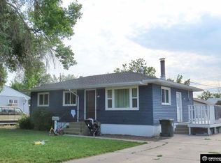 813 N 12th St E, Riverton, WY 82501