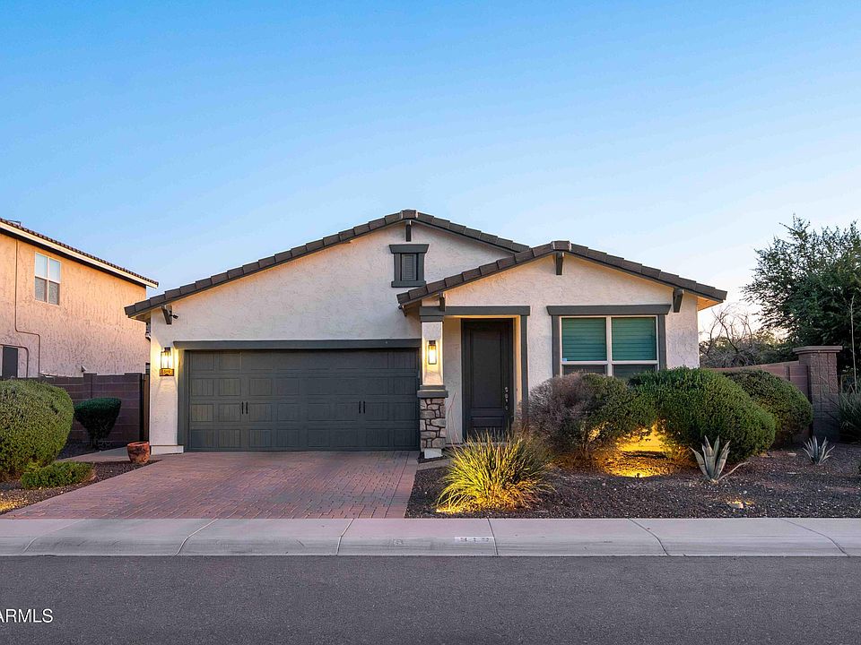 1st image of 319 E TOSCANA Drive