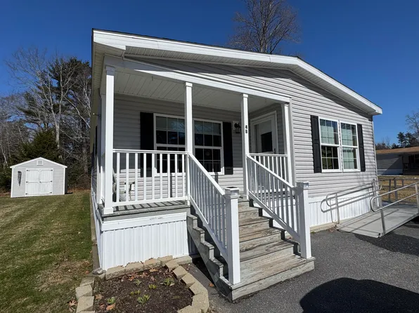 4b Andrea Street, Topsham, ME 04086