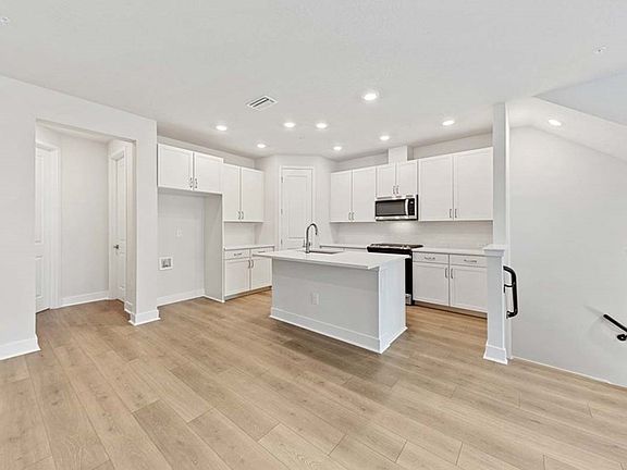 The Bayshore - Kitchen