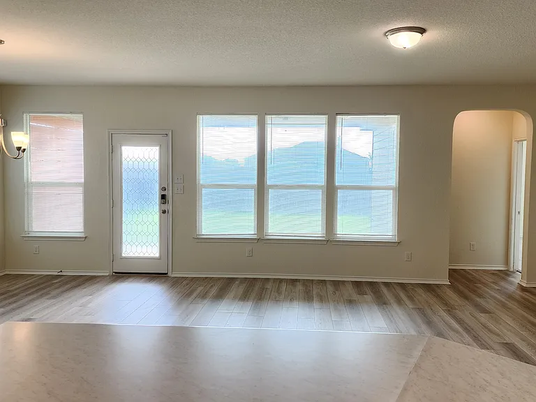 6229 Mantalcino Dr — Photo 6
