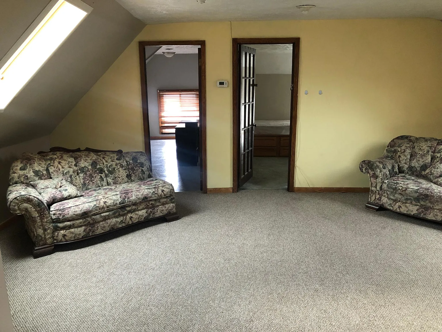 2 bed, 1200 sqft, $900 — Photo 1