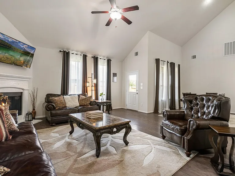 1505 Heartwood Dr — Photo 11