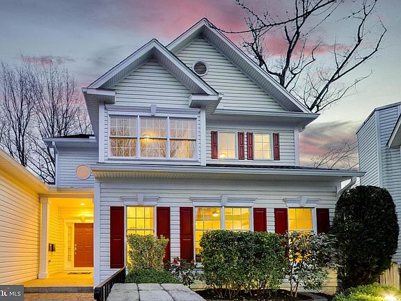 2nd image of 9200 Linden Grove Ct