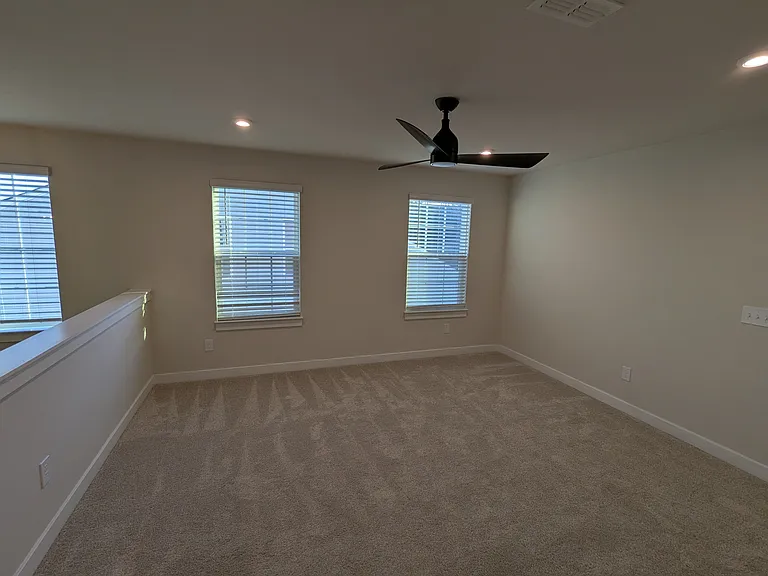 225 Van Zandt Trl — Photo 24