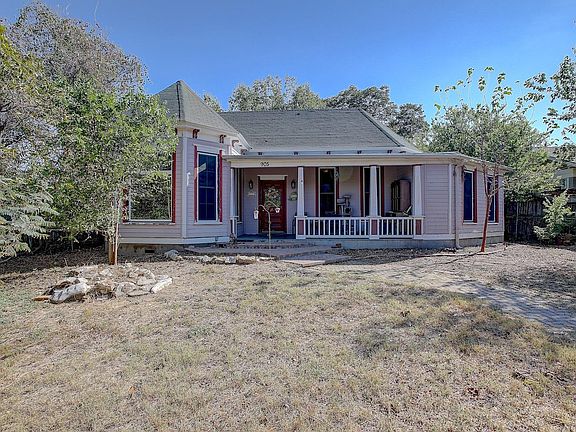 2nd image of 905 S Walnut St