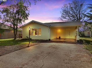 435 SE Fir Villa Rd, Dallas, OR 97338