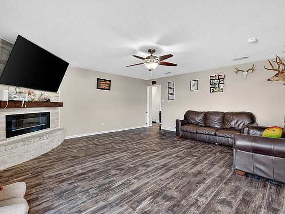 5th image of 8806 Elkridge Ave