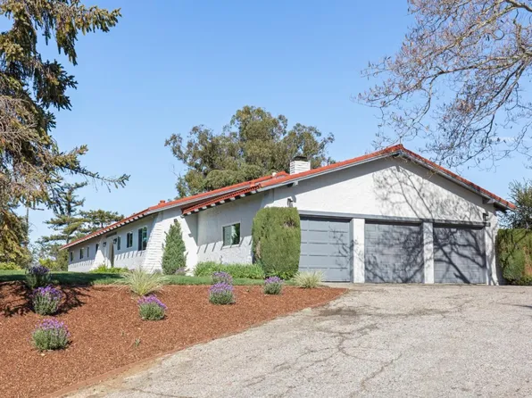 26011 Todd Ln, Los Altos Hills, CA 94022