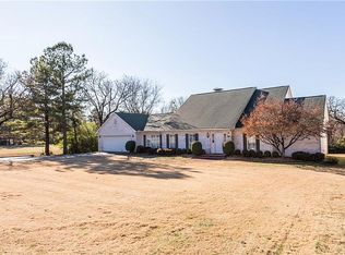 2100 Hendricks Blvd, Fort Smith, AR 72903