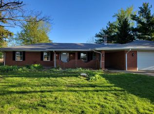 24774 Greenleaf Rd, Farmer City, IL 61842