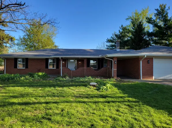 24774 Greenleaf Rd, Farmer City, IL 61842