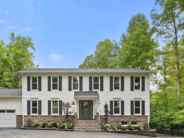 28 Hulvey Dr, Stafford, VA 22556