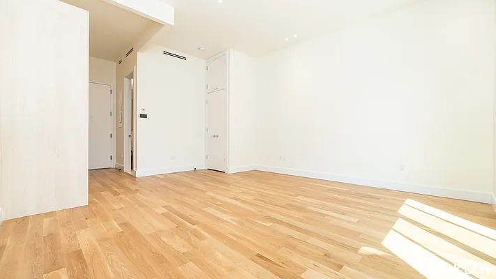 Rented by Nooklyn NYC LLC | media 6