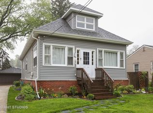 25 E Des Moines St, Westmont, IL