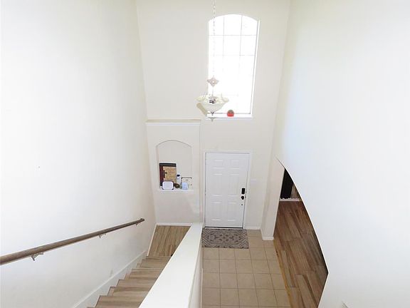 3rd image of 9429 Blue Bonnet Dr