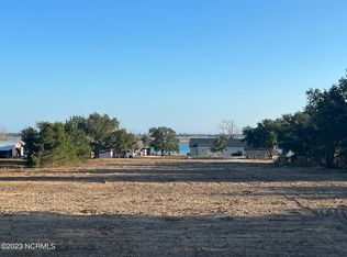 2-2R Oak View Ln, Hampstead, NC 28443