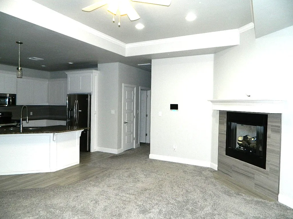 3 bed, 1700 sqft, $2,000 — Photo 4
