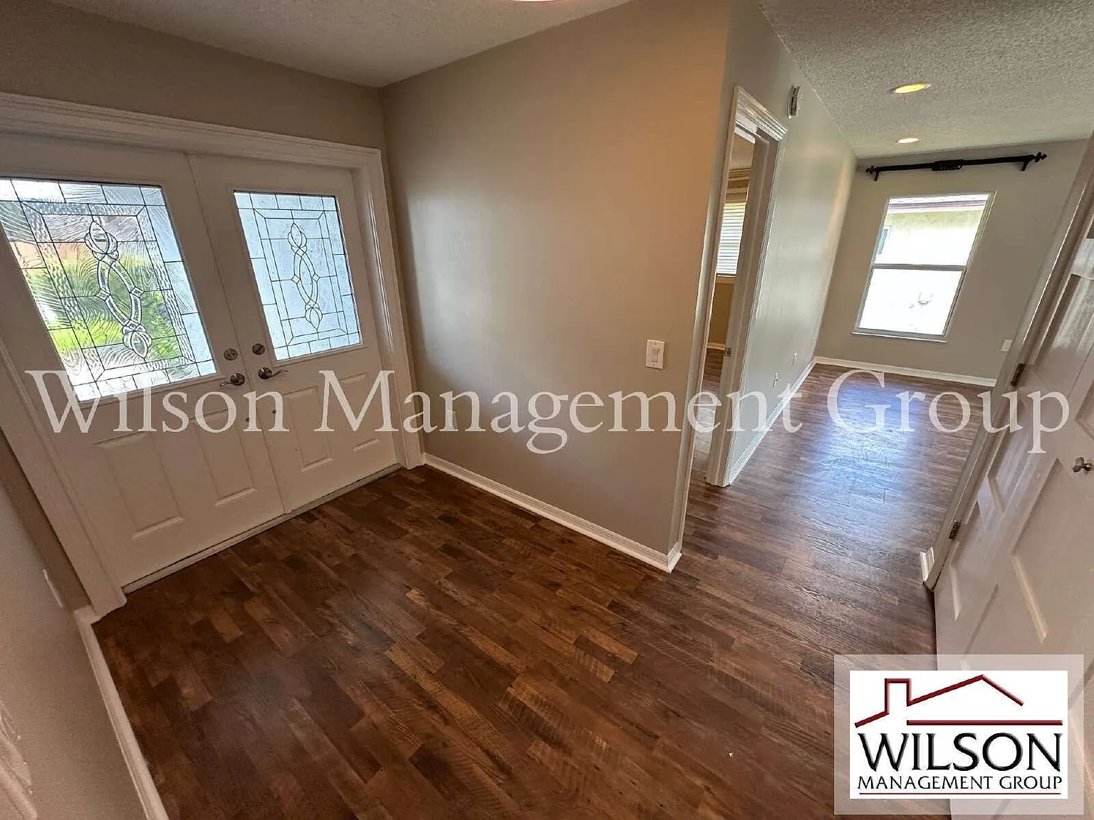 4 bed, 2.0 bath, 1957 sqft, $2,495 — Photo 3