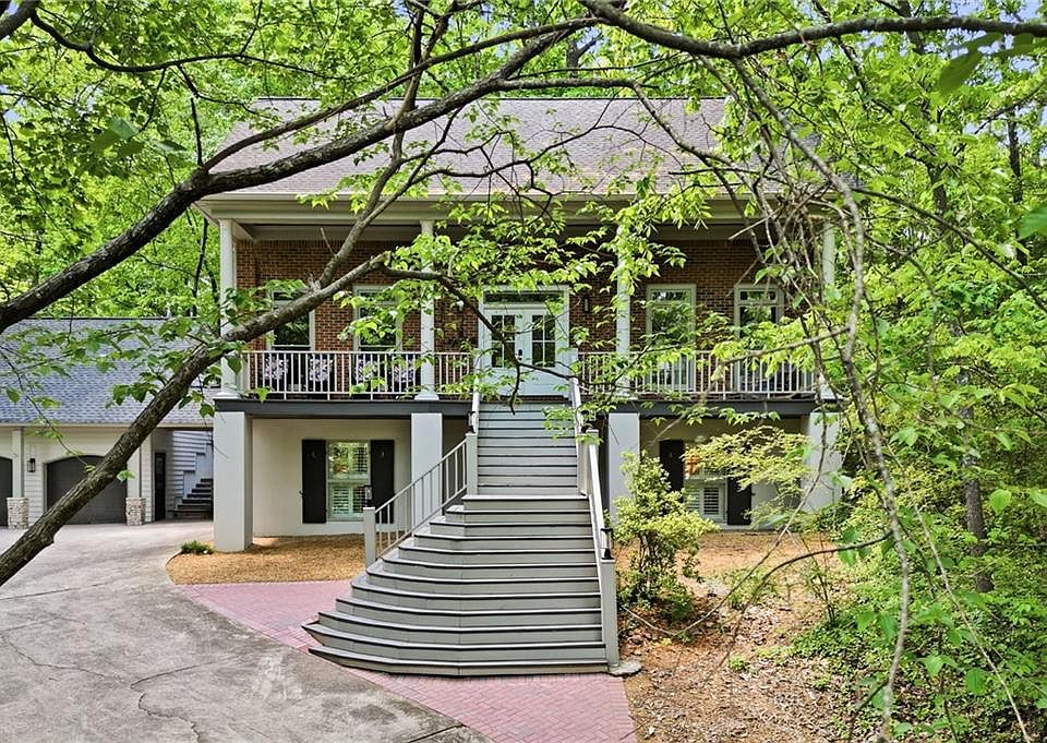 1st image of 130 Farm Hill Cir