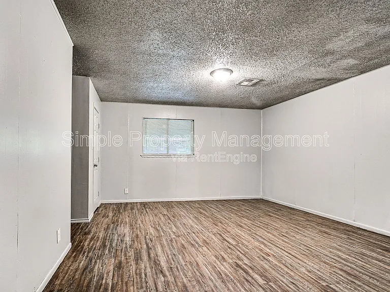 4301 N Terry Ave — Photo 15