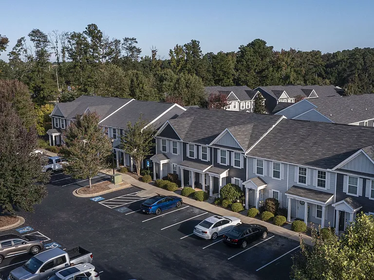 Ansley at Town Center Apartments — Photo 42