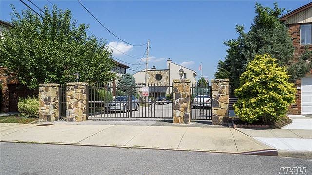 2nd image of 4108 Oak Forest Dr