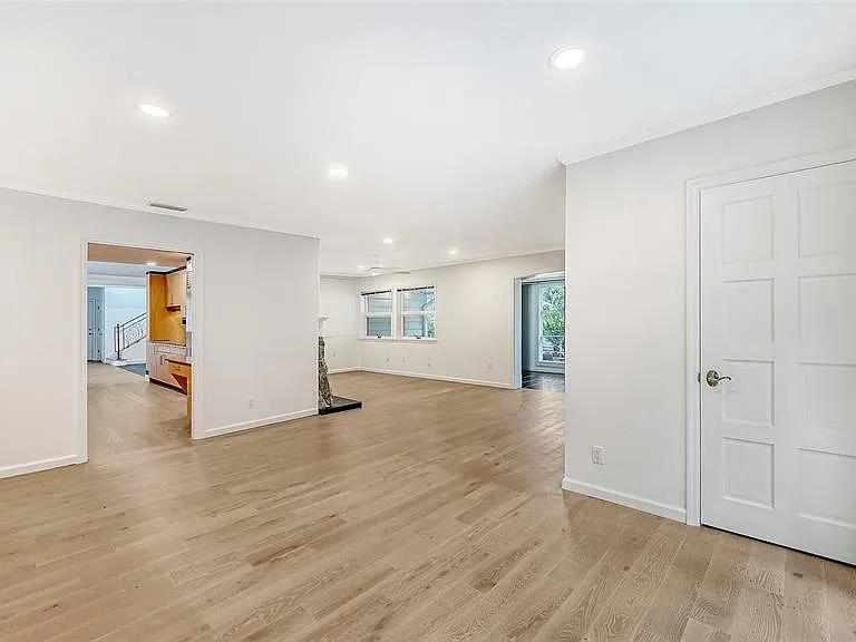 1770 S Oval Dr — Photo 11