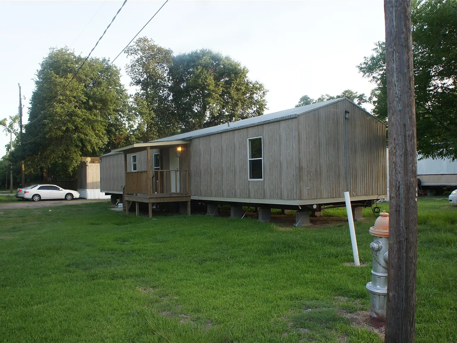 601 Clear Lake Rd — Photo 3