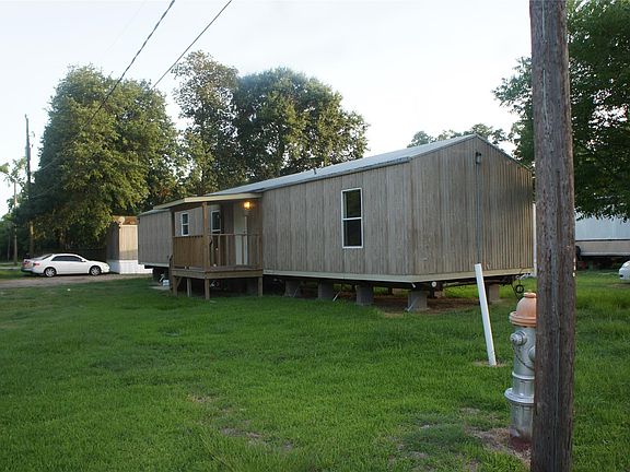 3rd image of 601 Clear Lake Rd Unit A