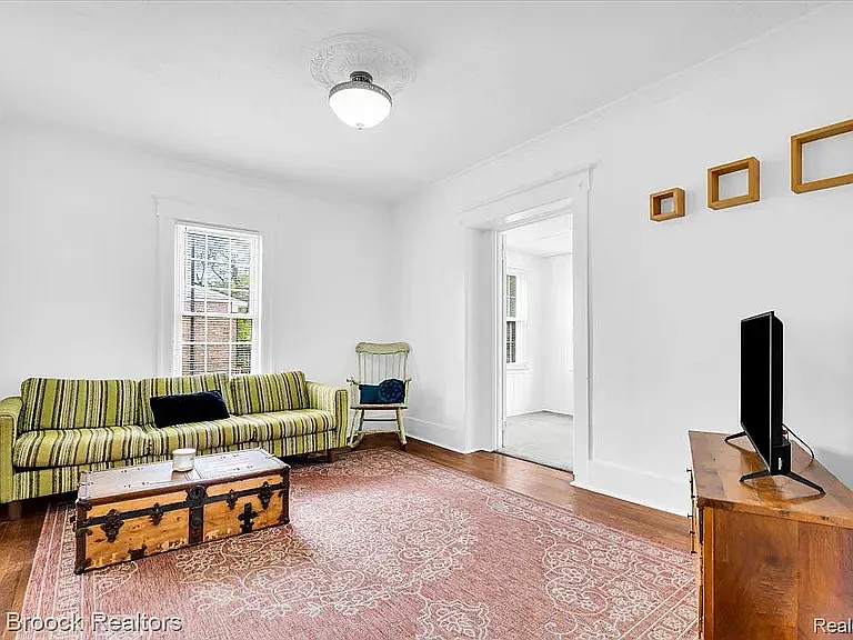 417 W Lincoln Ave #1 — Photo 7